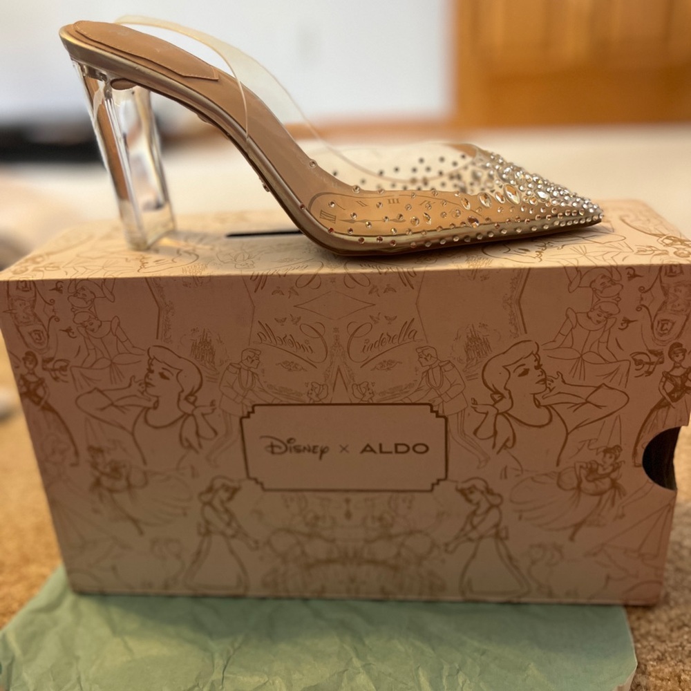 Disney X Aldo Cinderella  Strike Twelve “Glass Slippers” Edition - Picture 8 of 11